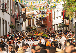 Las Fiestas del Pino: devoción, patrimonio el encuentro de una isla camino a Teror