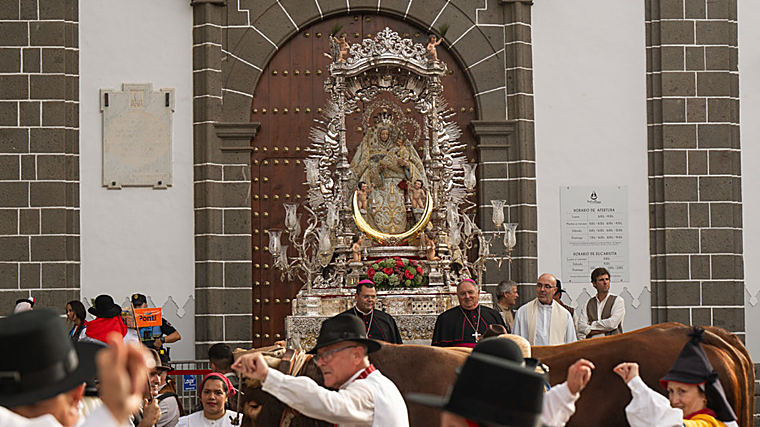 Las Fiestas del Pino: devoción, patrimonio el encuentro de una isla camino a Teror