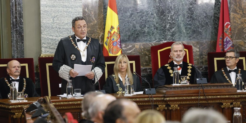 Los fiscales afines a García Ortiz salen en su auxilio y sitúan a Hurtado al borde de la prevaricación