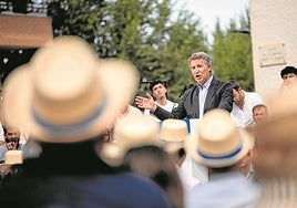 Feijóo prioriza el voto rural y busca una cara visible para Agricultura