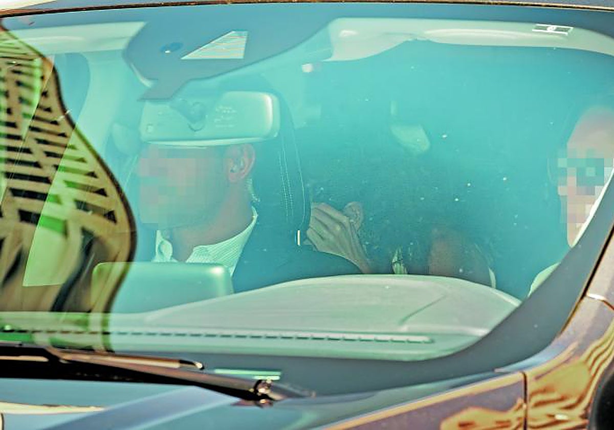 Begoña Gómez, accediendo en coche a los juzgados de plaza de Castilla