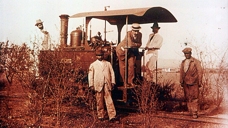 Cabeza del 'Tren de la viílla', que unía Obéilar con Láchar