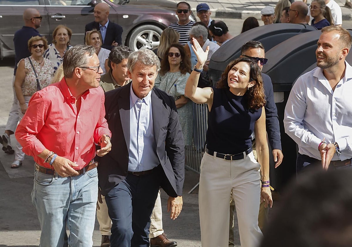Isabel Díaz Ayuso junto a Alberto Núñez Feijóo en Arganda del Rey la semana pasada
