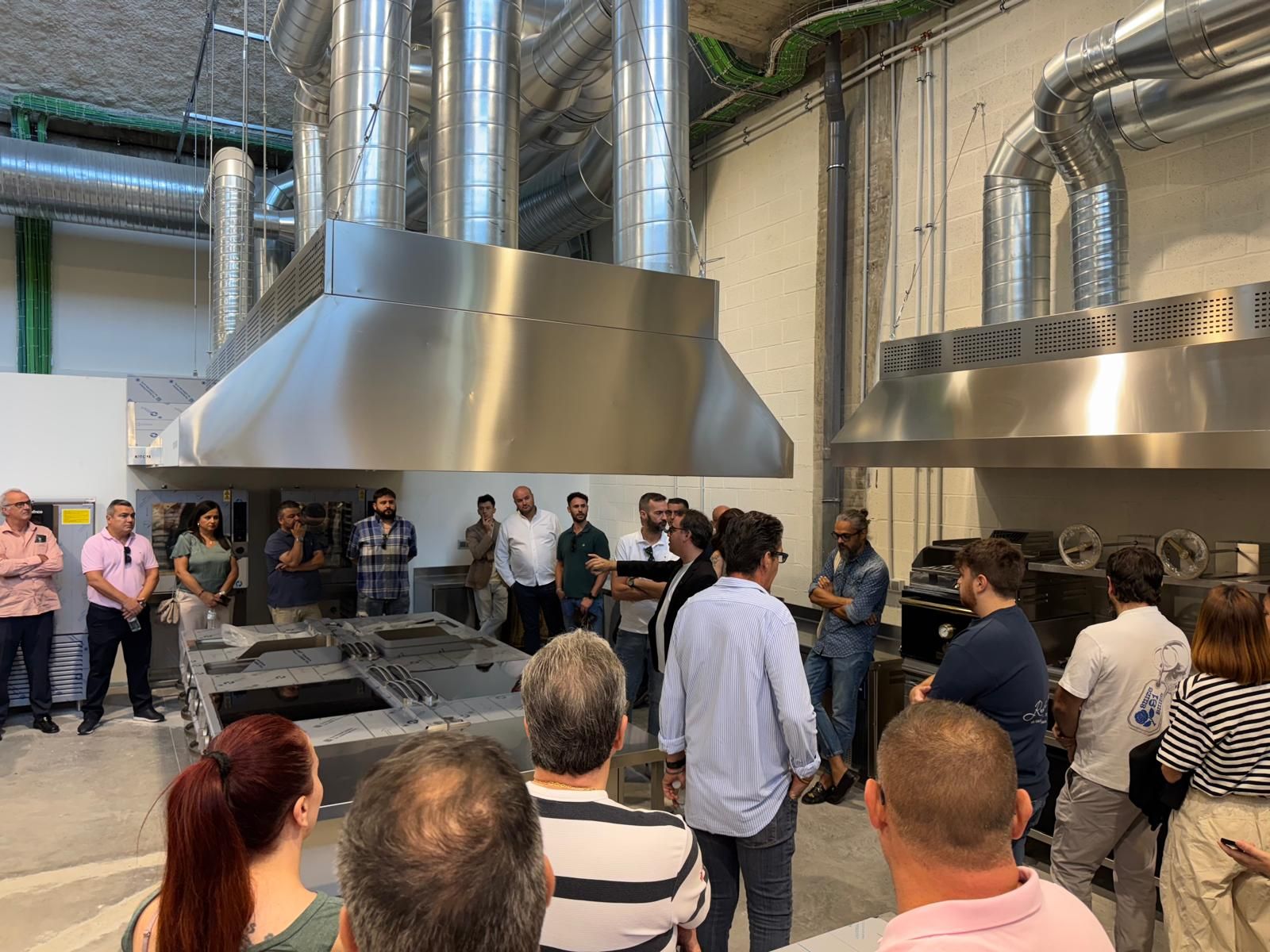 La presentación del centro de formación de Paco Morales en Córdoba, en imágenes