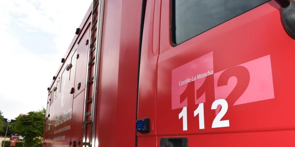 Reabre al tráfico la CR-2121 tras cinco horas cortada por el vuelco de un camión en Daimiel