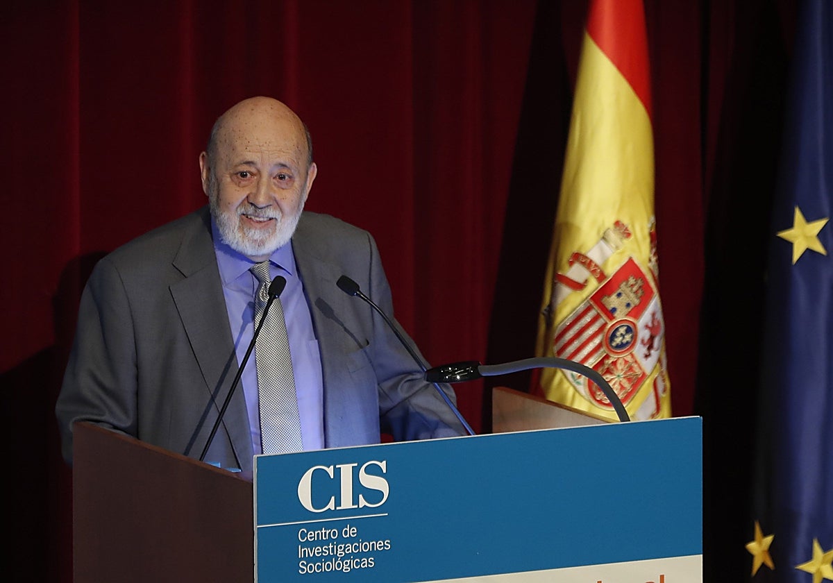 El CIS de Tezanos le da nueve puntos de ventaja al PSOE sobre el PP