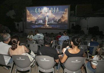 El Ayuntamiento anuncia ayudas para que los cines de verano Fuenseca y Delicias no cierren en 2026