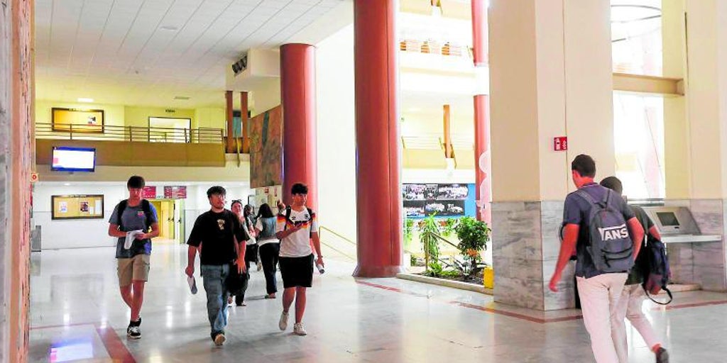 Andalucía es la comunidad con más plazas públicas universitarias de España