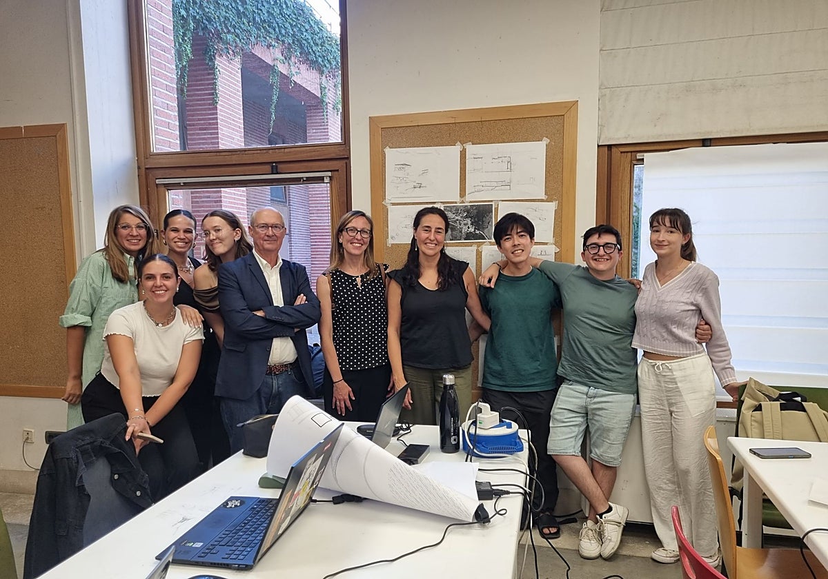 La concejala de Turismo, Sostenibilidad y Agenda Urbana del Ayuntamiento de Sigüenza, Arantxa Pérez estuvo en el acto