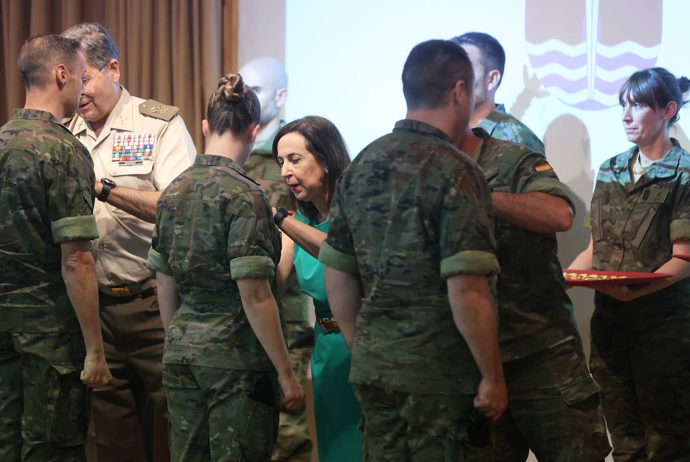 La entrega de medallas a la Brigada &#039;Guzmán el Bueno&#039; de Cerro Muriano, en imágenes