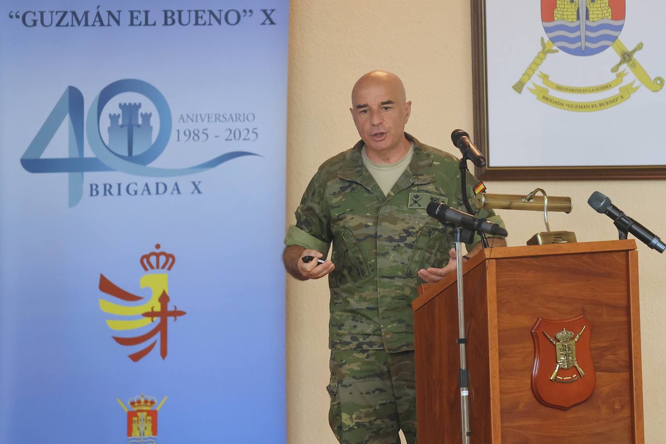 La entrega de medallas a la Brigada &#039;Guzmán el Bueno&#039; de Cerro Muriano, en imágenes