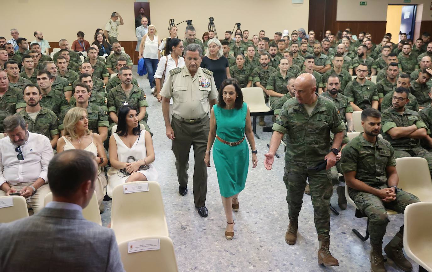 La entrega de medallas a la Brigada &#039;Guzmán el Bueno&#039; de Cerro Muriano, en imágenes