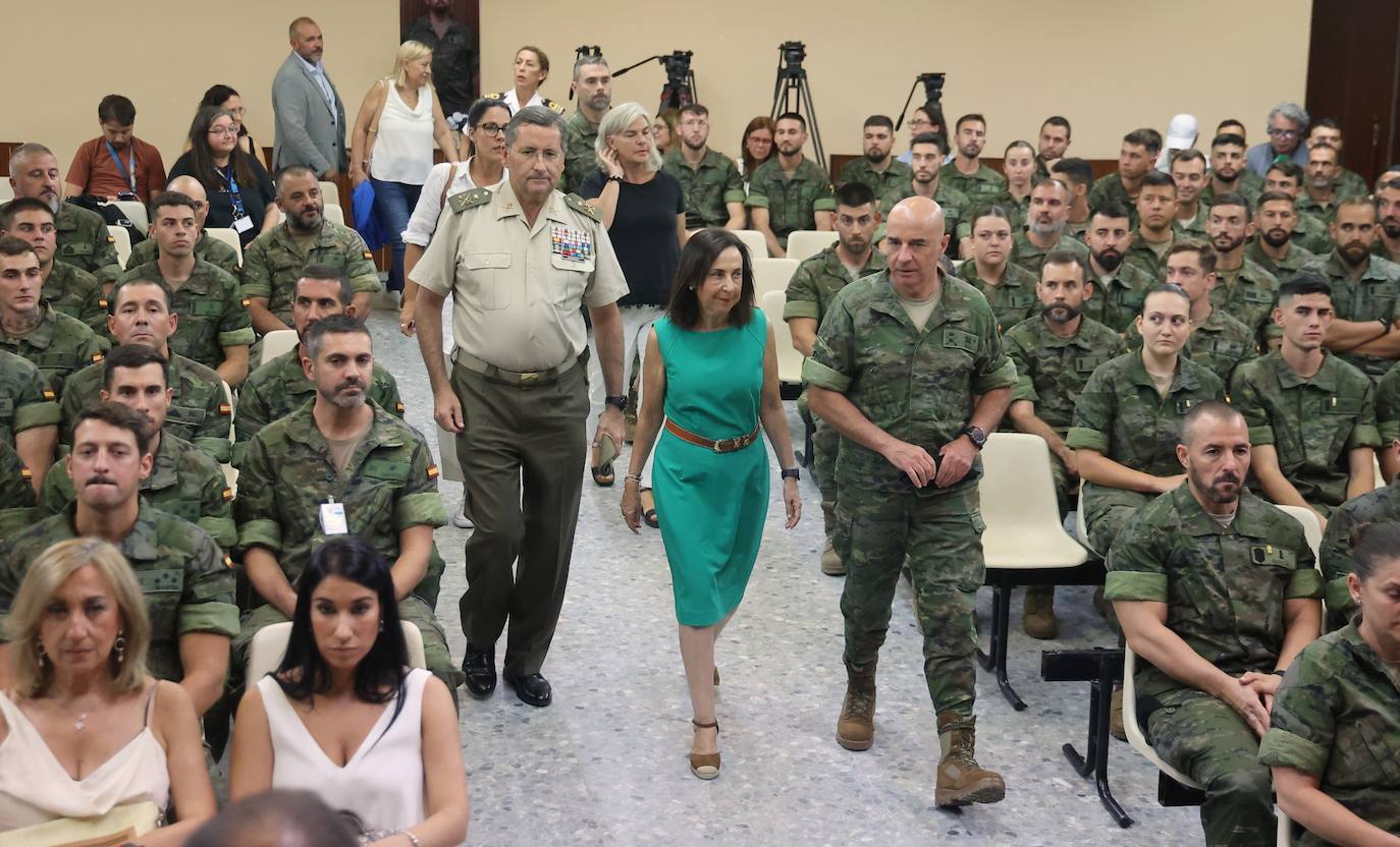 La entrega de medallas a la Brigada &#039;Guzmán el Bueno&#039; de Cerro Muriano, en imágenes