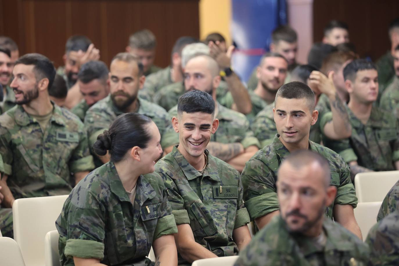 La entrega de medallas a la Brigada &#039;Guzmán el Bueno&#039; de Cerro Muriano, en imágenes