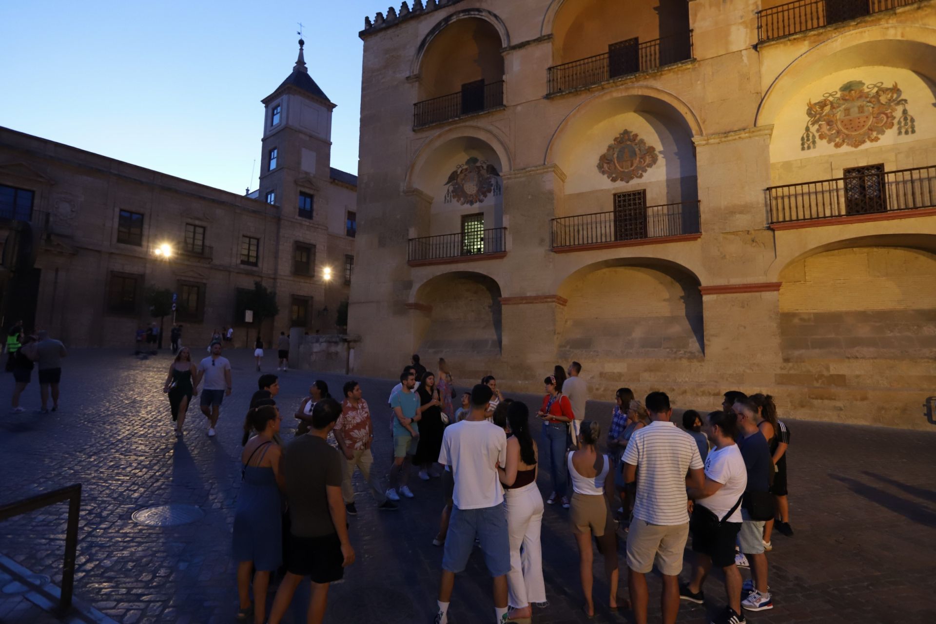 La Noche del Patrimonio llena las calles y monumentos de Córdoba, en imágenes
