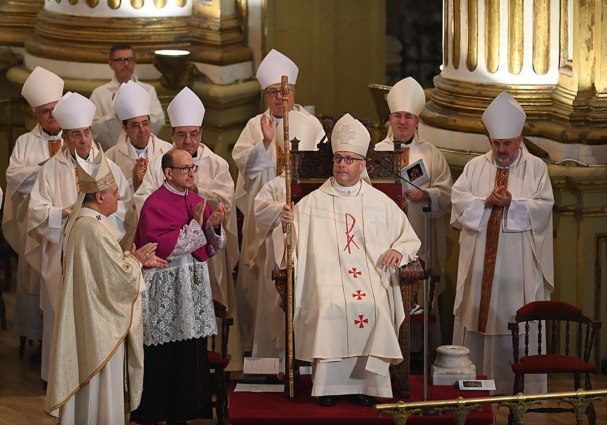 Aclamación de José Antonio Satué como obispo de Málaga