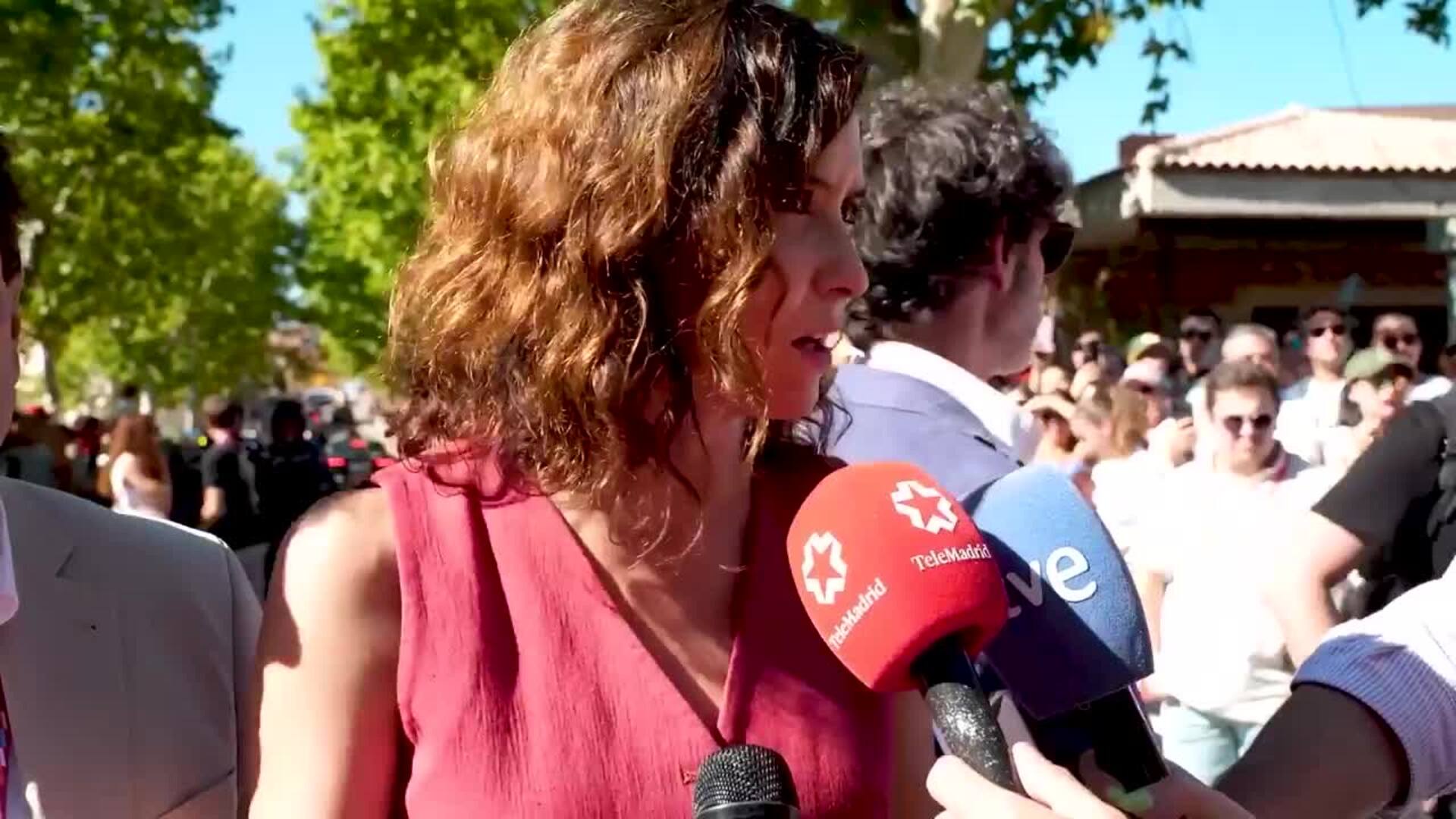 Ayuso reprocha a Sánchez echar &quot;fuego&quot; sobre la Vuelta: &quot;Tiene que llamar a la convivencia&quot;
