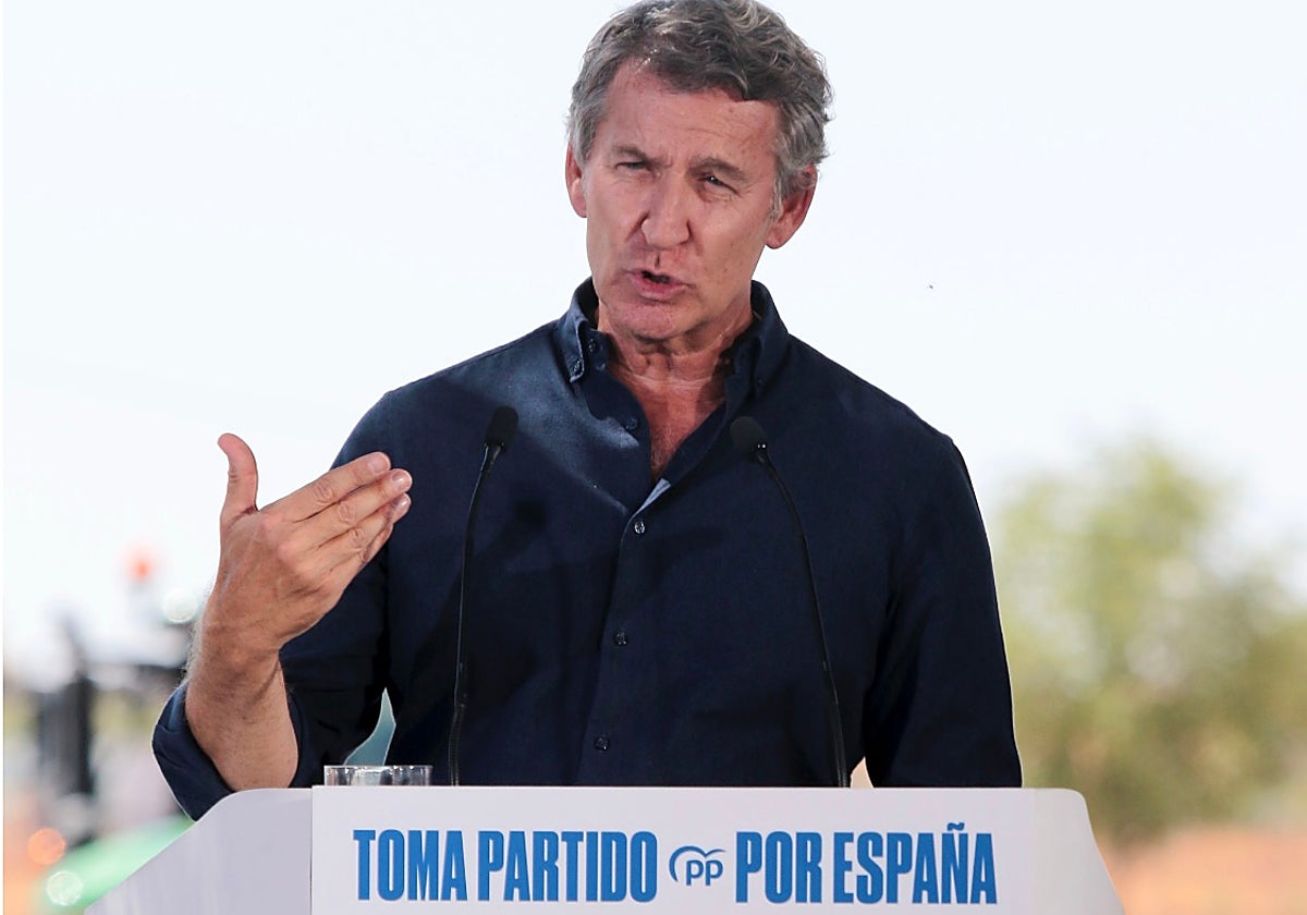 Núñez Feijóo se ha reunido este domingo con agricultores en Membrilla (Ciudad Real)