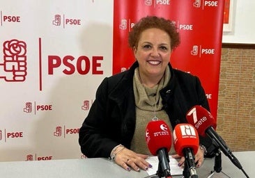 La concejala del enchufe en las oposiciones en Arcos pide la baja de un PSOE que sigue en silencio