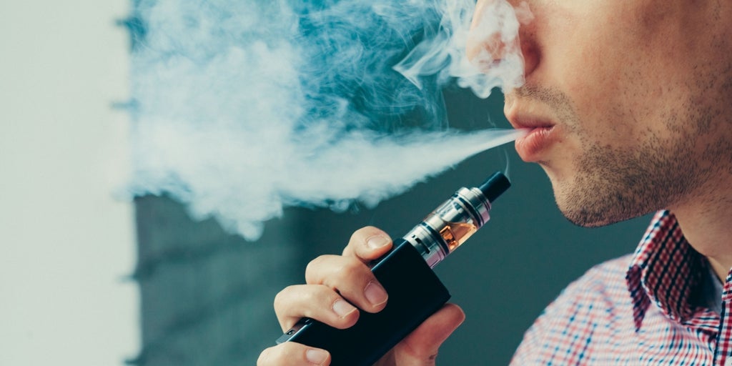 Más de la mitad de los adolescentes ha caído ya en los 'vapers'