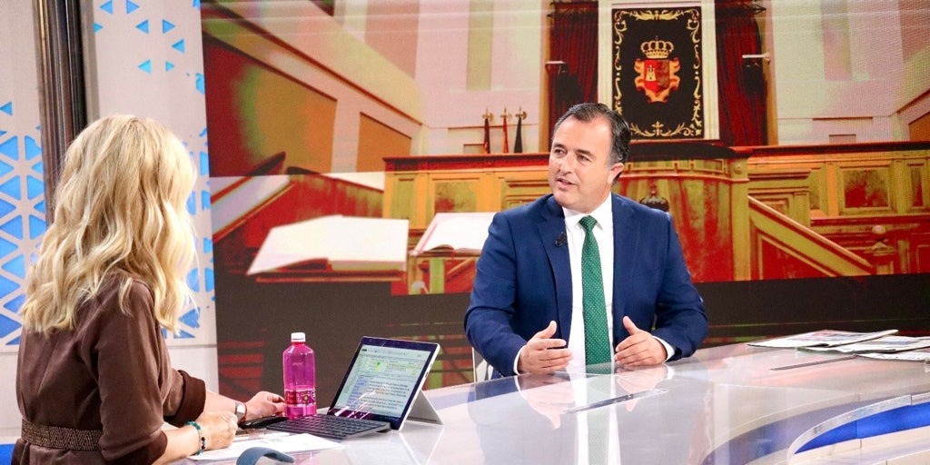 VOX acusa a Page de convertir Castilla-La Mancha en «una agencia de colocación del PSOE»