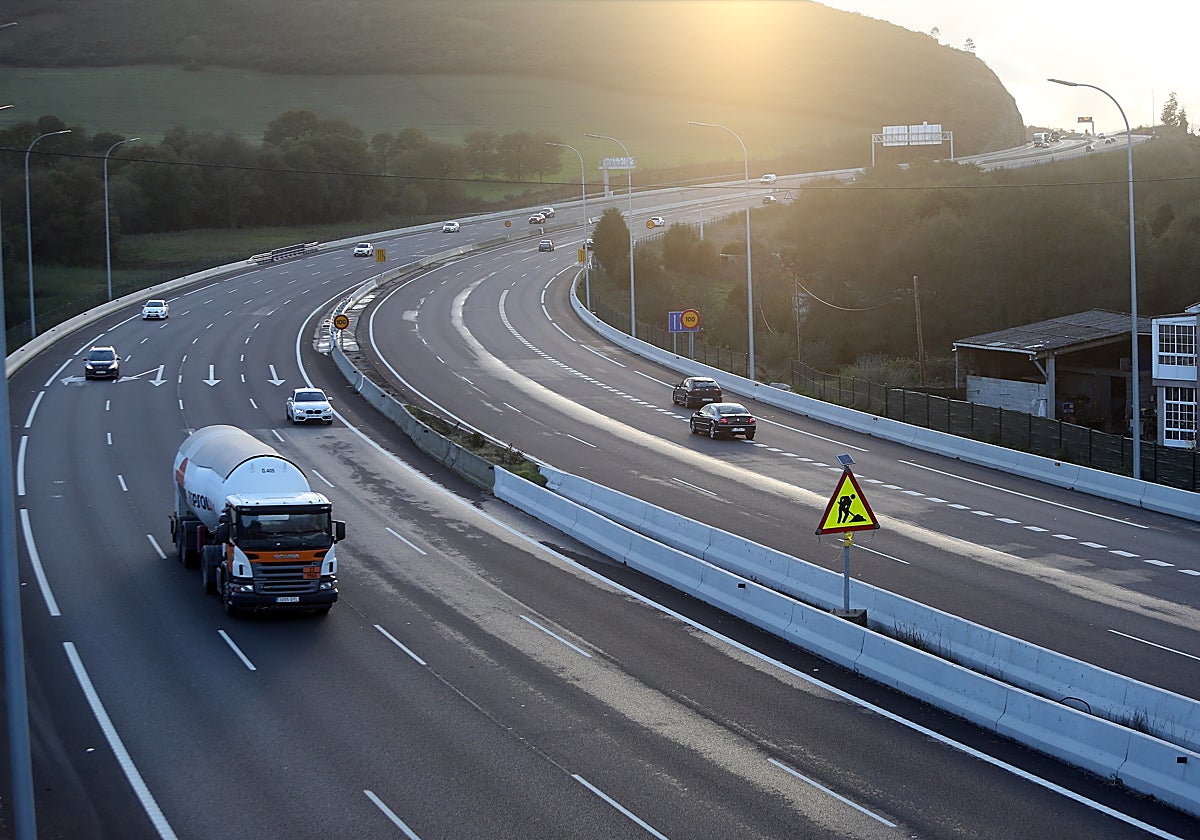 Imagen de archivo de la AP-9 a su paso por Santiago