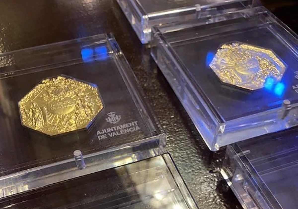 Imagen de las distinciones de la ciudad de Valencia por el 9 d'Octubre