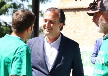 Vox: «No sirven de nada los teatros del bipartidismo con la PAC»