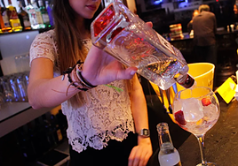 Piden 8 años de cárcel para el relaciones públicas de un local de Tenerife que desnudó, golpeó y violó a una menor