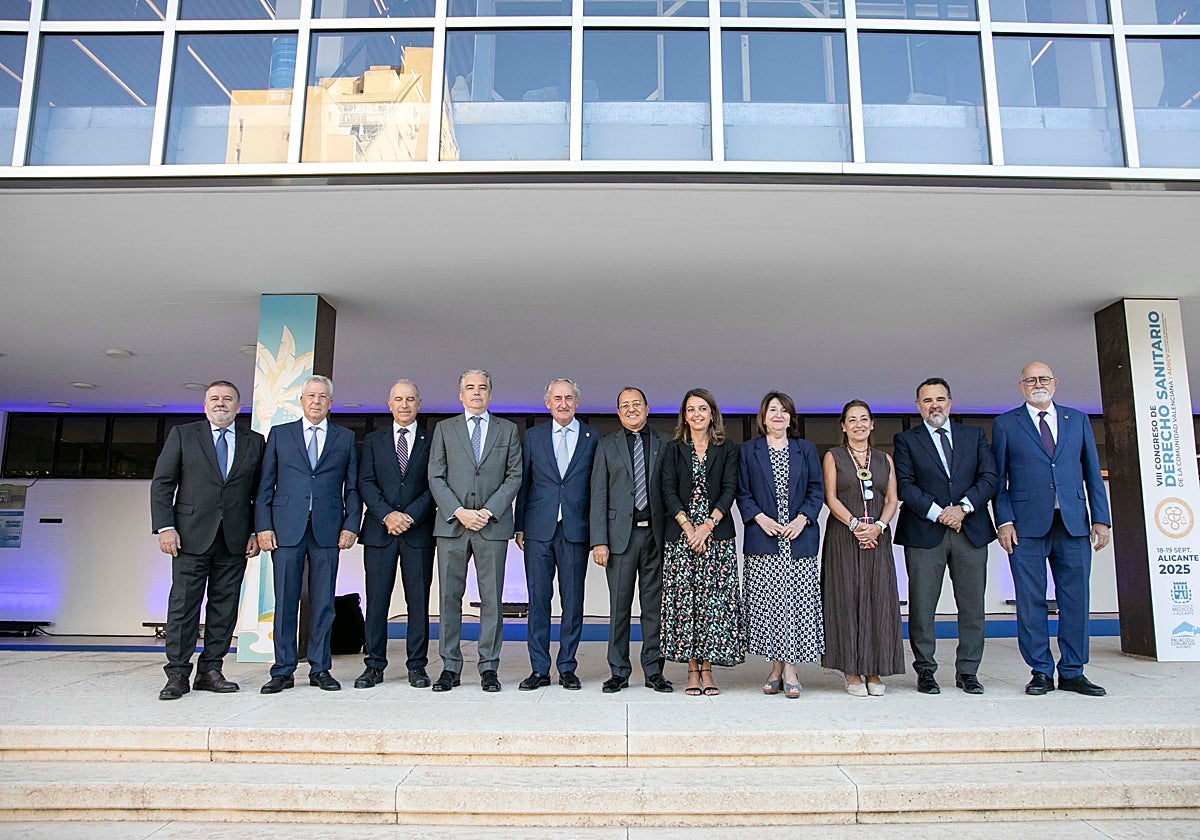 Ponentes del VIII Congreso de la Asociación de Derecho Sanitario de la CV celebrado en Alicante