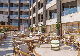 Medio centenar de inmigrantes extutelados acceden al empleo en instalaciones del grupo Meliá en Fuerteventura