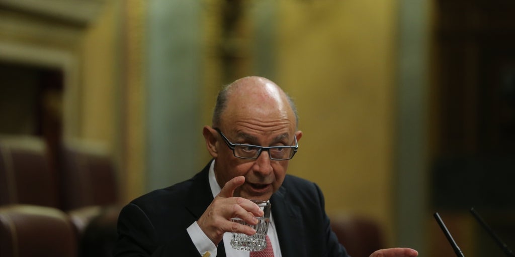 La Fiscalía y el exdespacho de Montoro se alían en ir contra las acusaciones populares