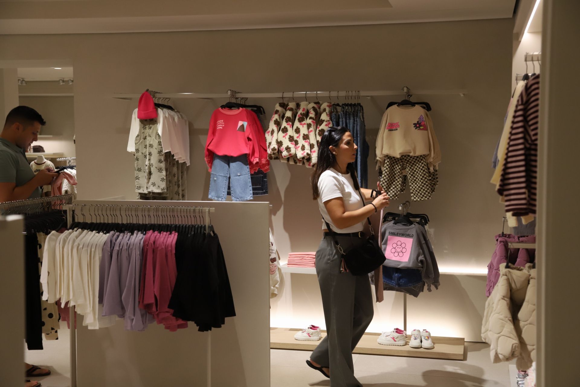 En imágenes, la inauguración de la megatienda de Zara en Córdoba