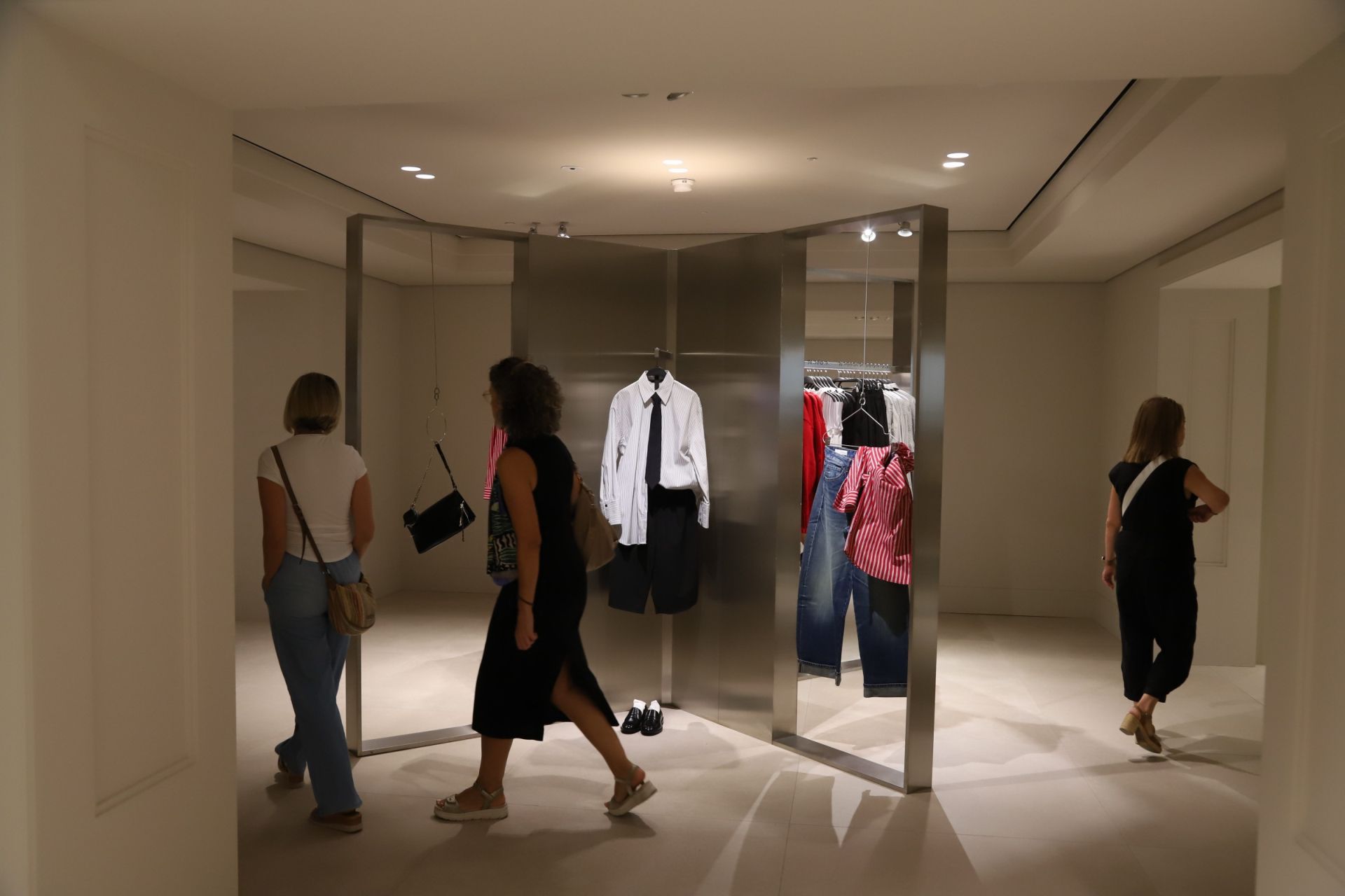 En imágenes, la inauguración de la megatienda de Zara en Córdoba