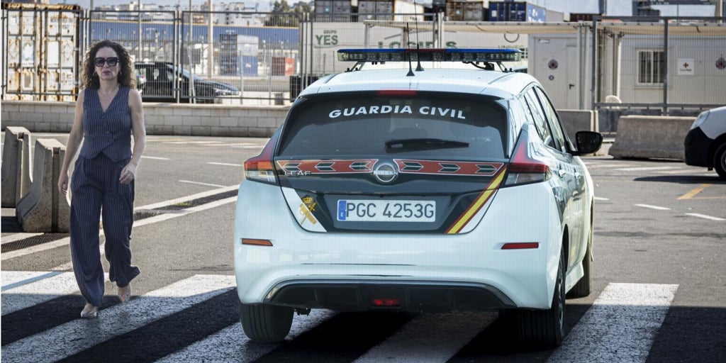 Un conductor sin carné y sin seguro causa seis heridos tras una persecución y chocar con la Guardia Civil
