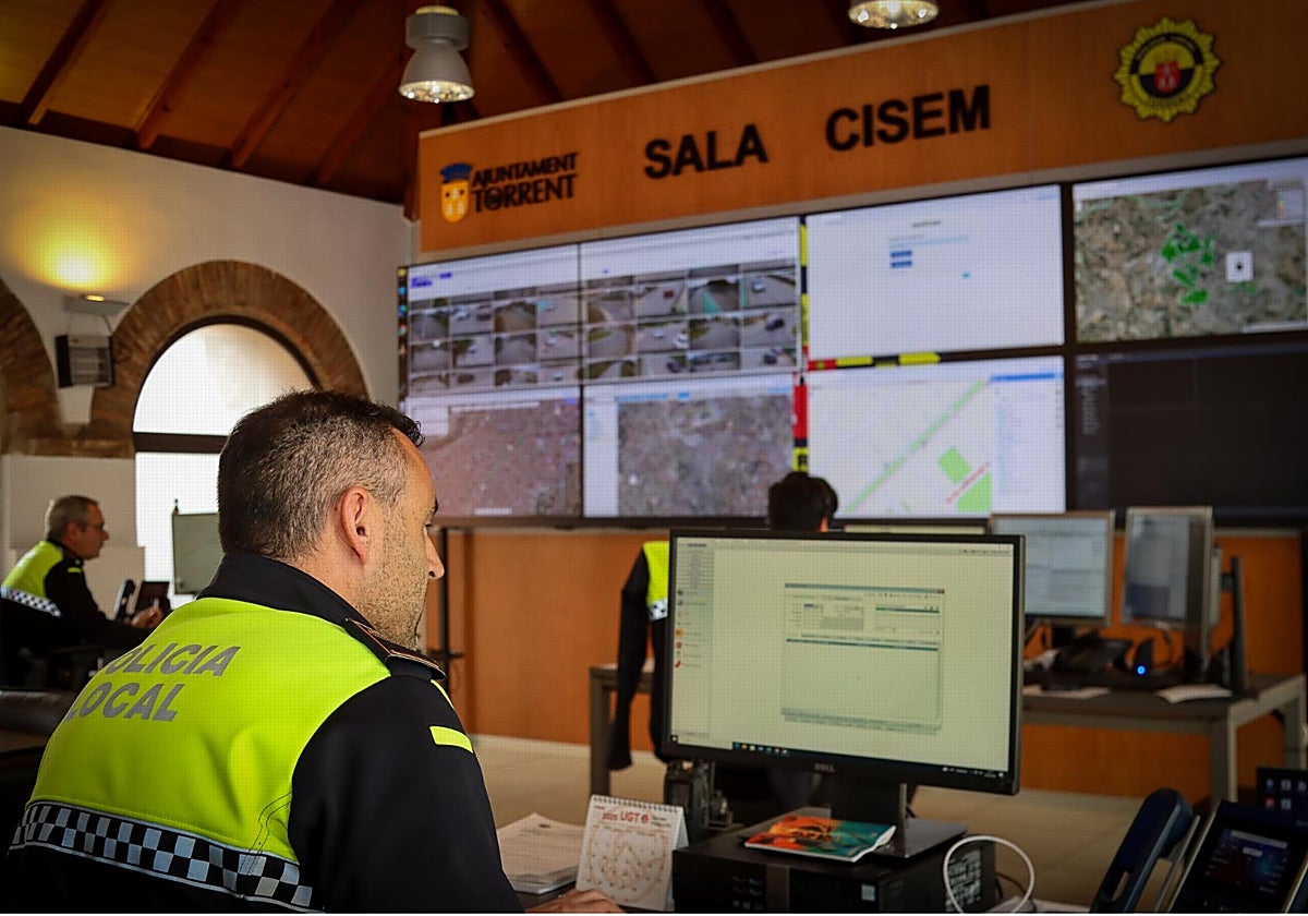 Detienen al conductor de patinete que atropelló y dejó herida grave a una mujer gracias a las 192 cámaras en Torrent