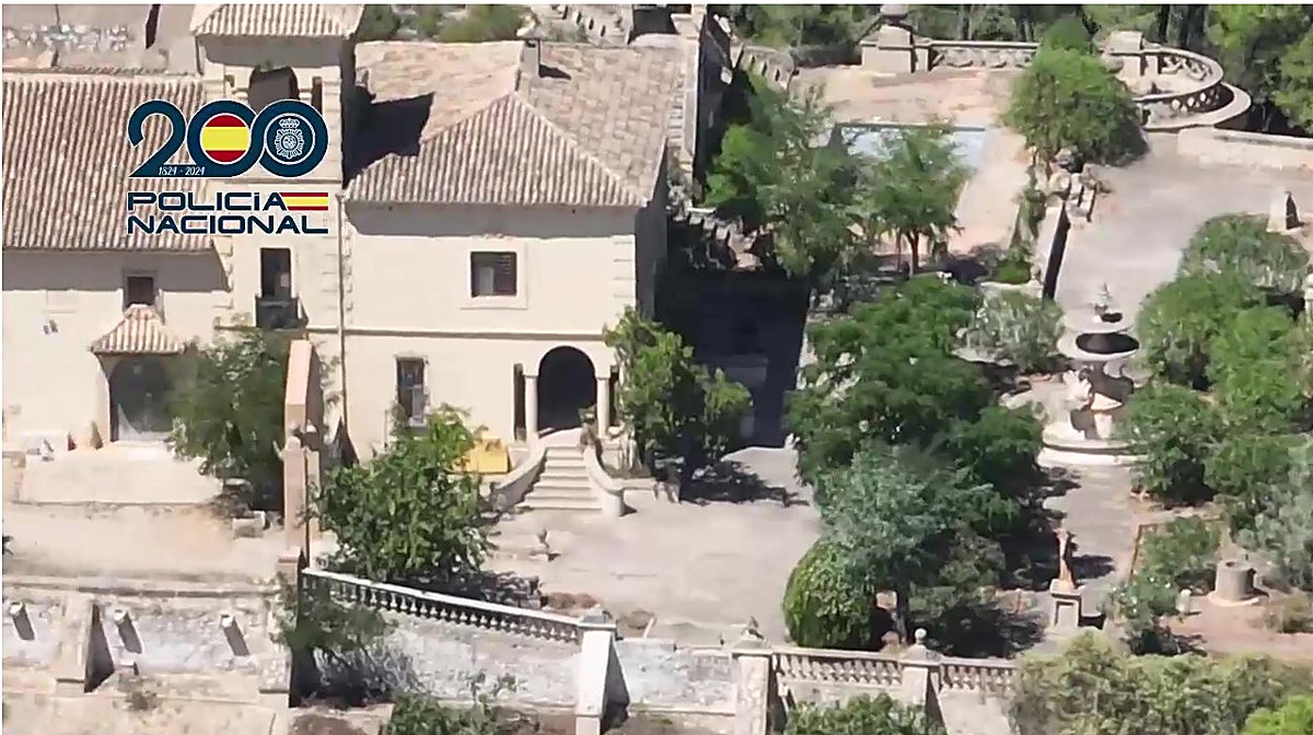 Vista aérea de la 'fortaleza' del grupo criminal organizado de producción de marihuana en Mogente (Valencia)