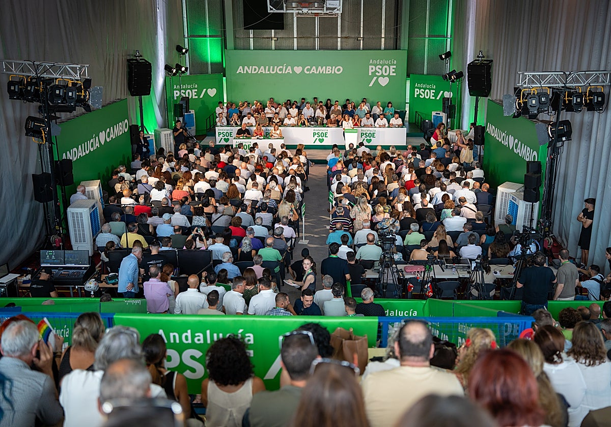 Asistentes al Comité Director del PSOE andaluz celebrado este sábado en San Juan del Puerto (Huelva)