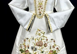 La saya de los devotos a la Virgen del Socorro de Córdoba ya es realidad: en oro fino y sedas antiguas