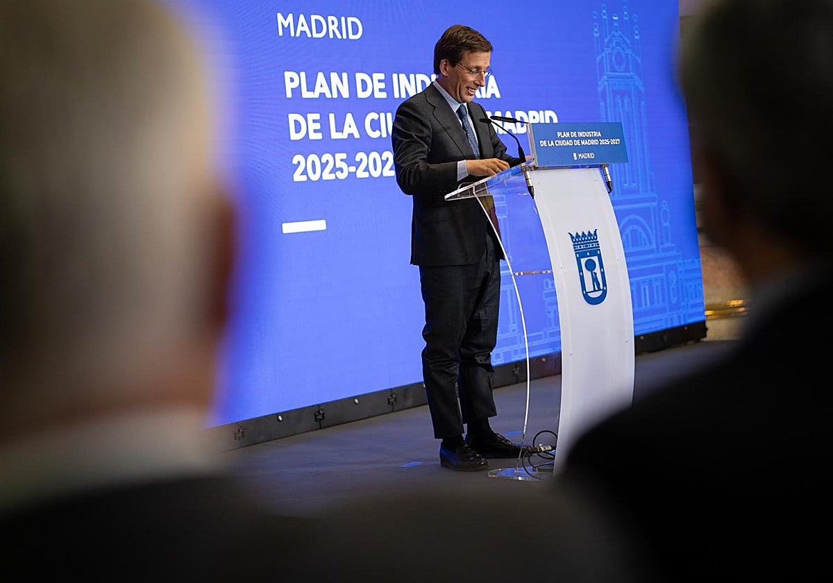 Almeida, en la presentación dle Plan de Industria 2025-2027