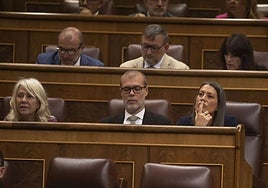 Junts radicaliza su discurso en inmigración y pone en guardia al Gobierno y los socios