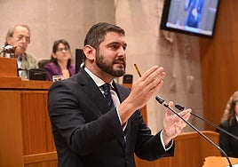 Nolasco (Vox) condiciona las cuentas en Aragón al rechazo a la entrada de menas, pero deja la puerta entreabierta: «No sé si habrá presupuestos»