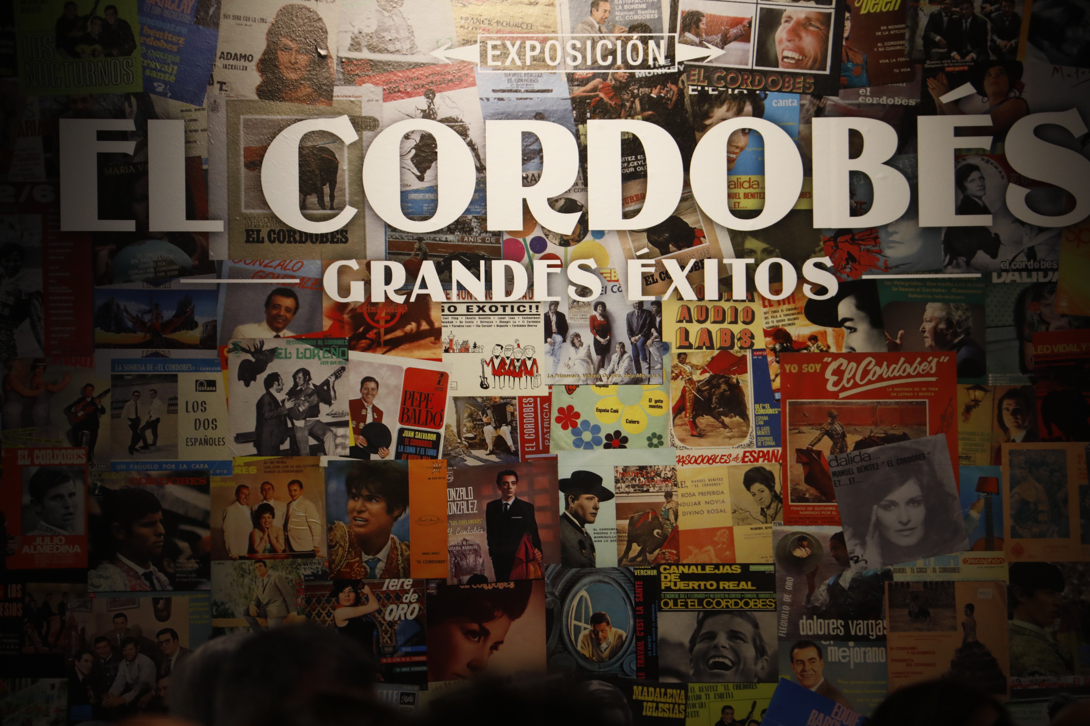 La singular exposición discográfica sobre El Cordobés, en imágenes