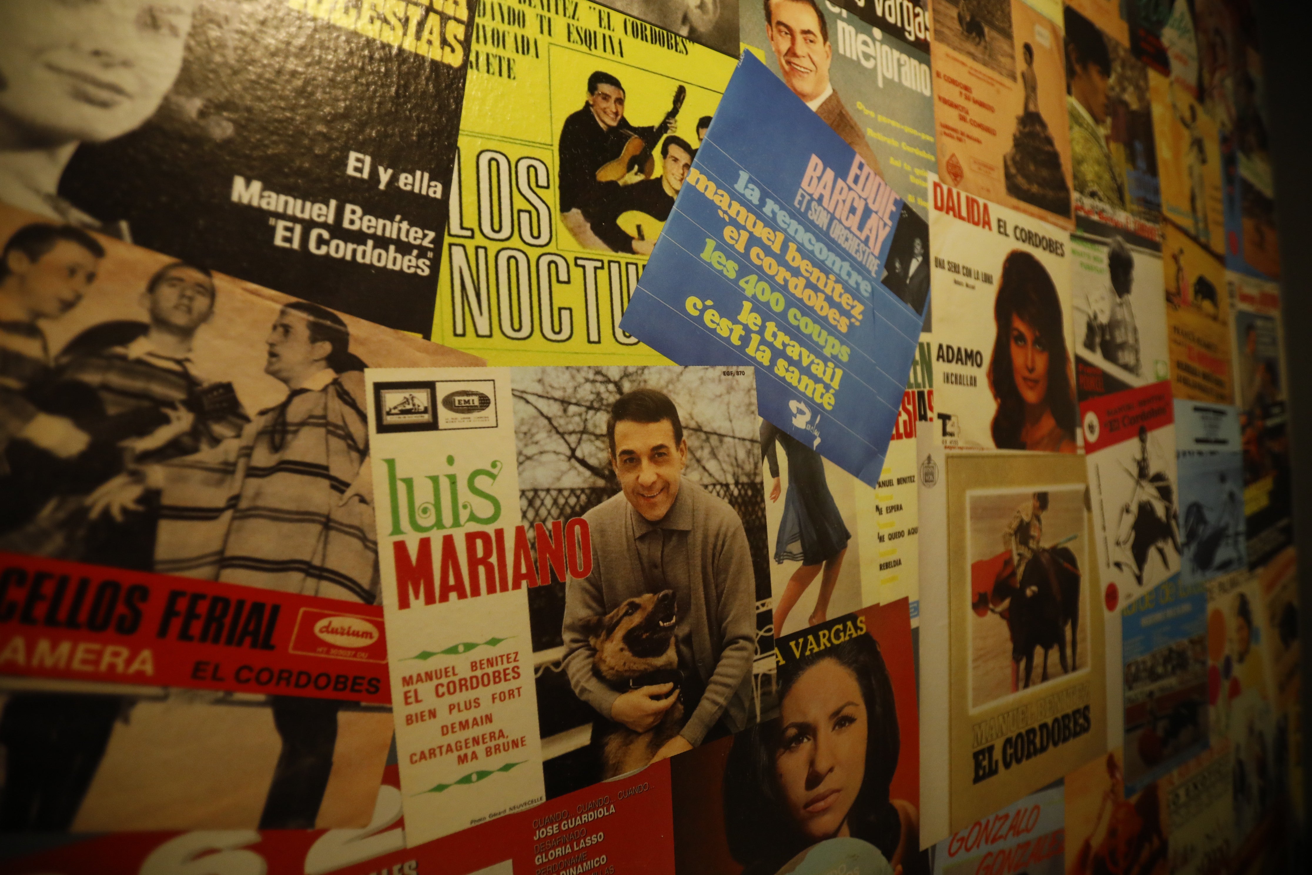 La singular exposición discográfica sobre El Cordobés, en imágenes