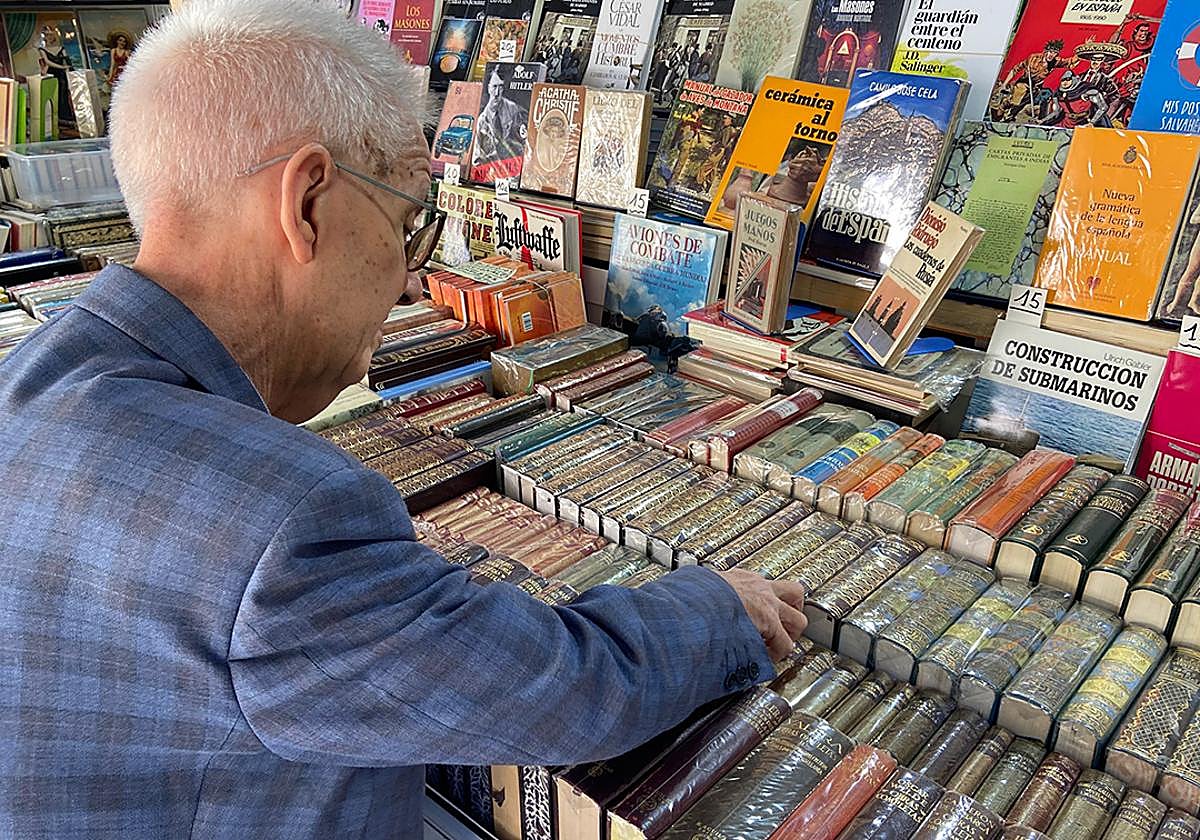 Feria del Libro Viejo y Antiguo, en Recoletos