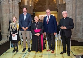 Los tesoros de la Catedral de Santiago cruzan el 'charco' para exhibirse en Dallas