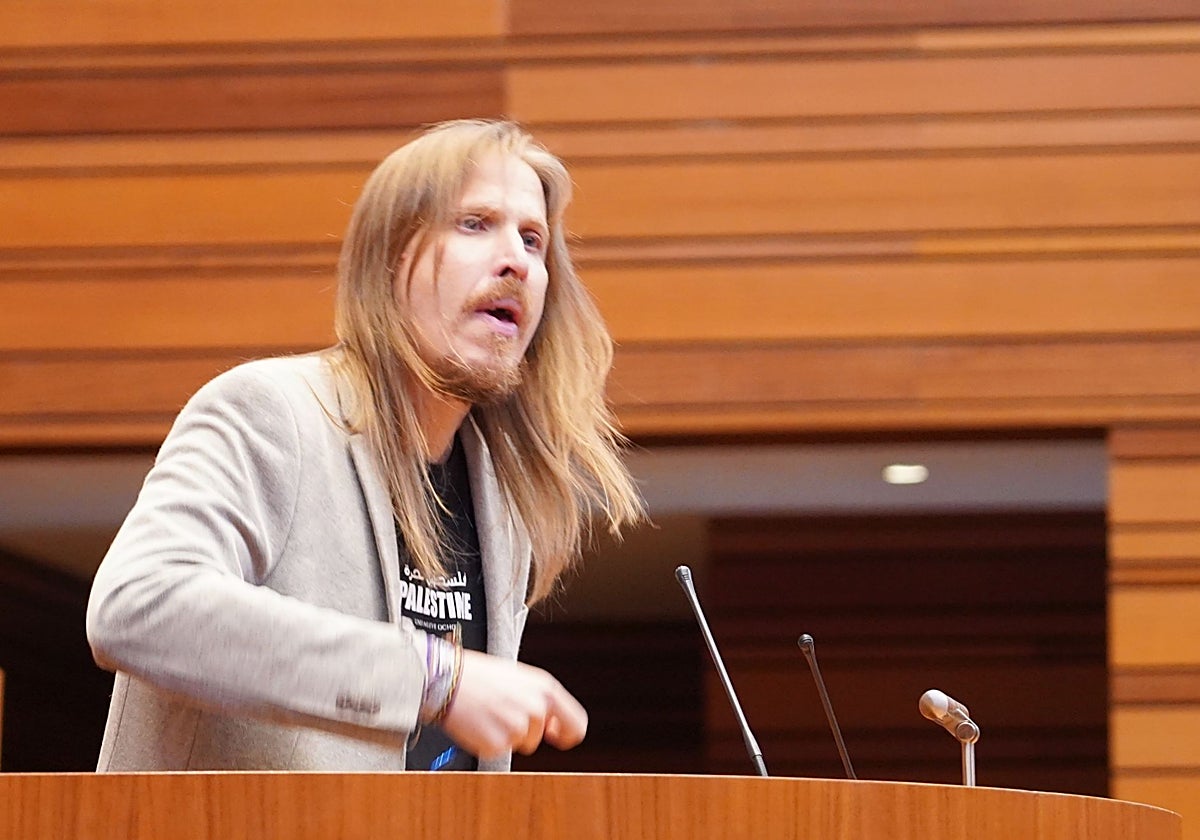 Intervención del portavoz de Podemos Pablo Fernández en la segunda sesión del pleno de las Cortes