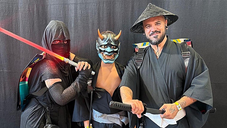 Familia malagueña disfruta de su pasión por el cosplay en la Comic-Con de Málaga