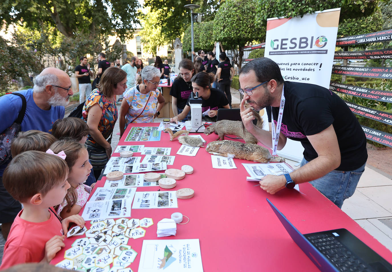 La &#039;Feria de los Ingenios&#039; de la Noche Europea de los Investigadores, en imágenes