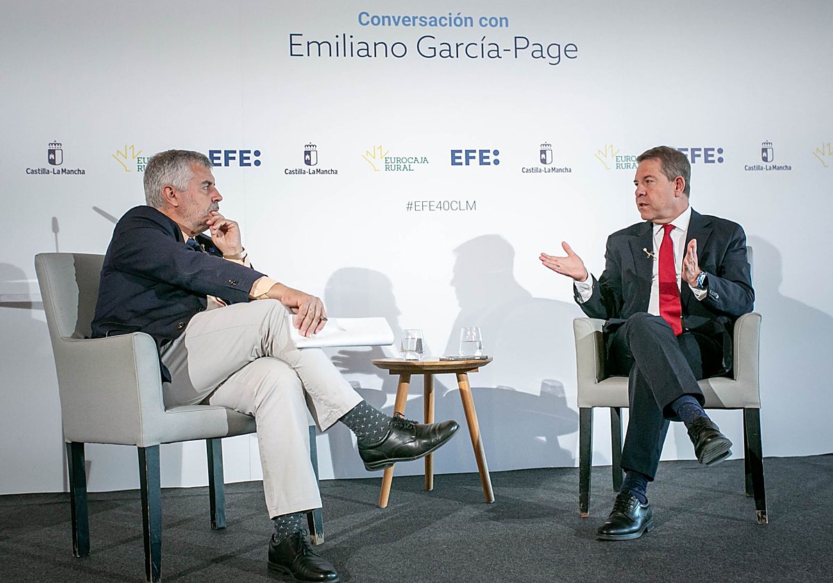 Page con Miguel Ángel Oliver